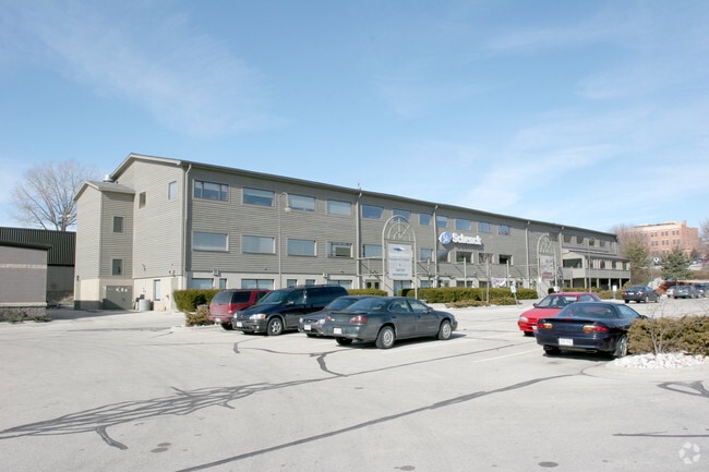 More details for 712 Riverfront Dr, Sheboygan, WI - Office, Retail for Lease