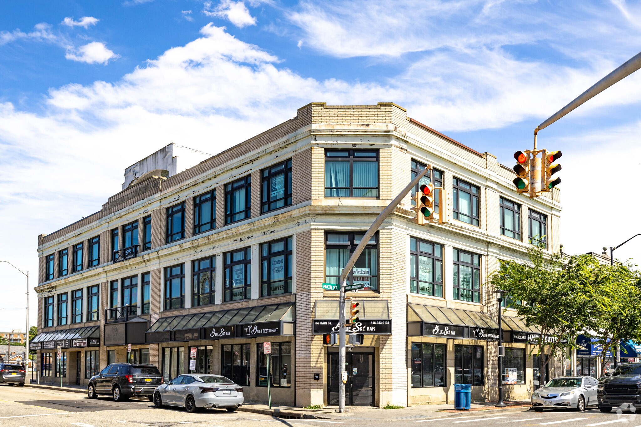 82-84 Main St, Hempstead, NY for lease Primary Photo- Image 1 of 7