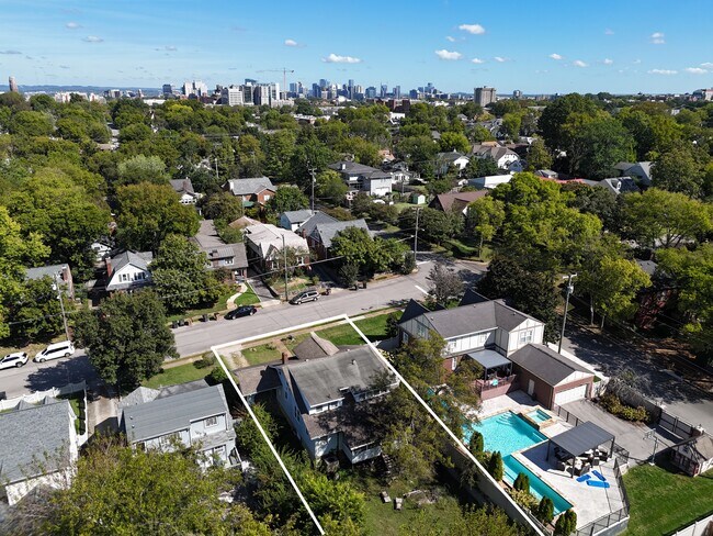 Plus de détails pour 2503 Sunset Pl, Nashville, TN - Multi-résidentiel à vendre