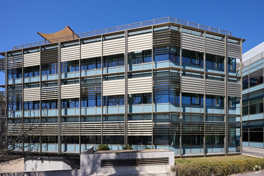 Calle Somera, 5, Madrid, Madrid à louer - Photo du bâtiment - Image 3 de 48