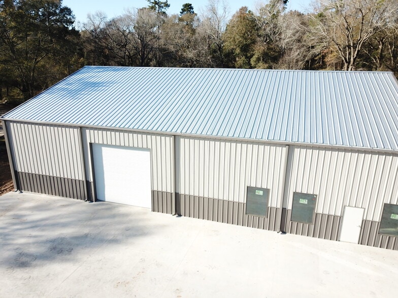 2314 Wade Cir N, Conroe, TX for sale - Building Photo - Image 3 of 11