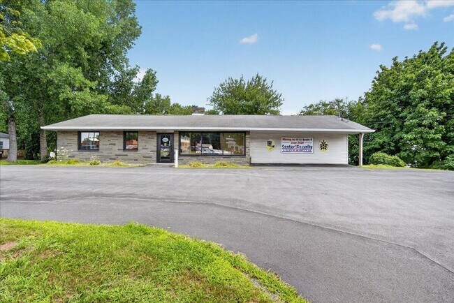 Plus de détails pour 1659 Route 9, Clifton Park, NY - Bureau à vendre