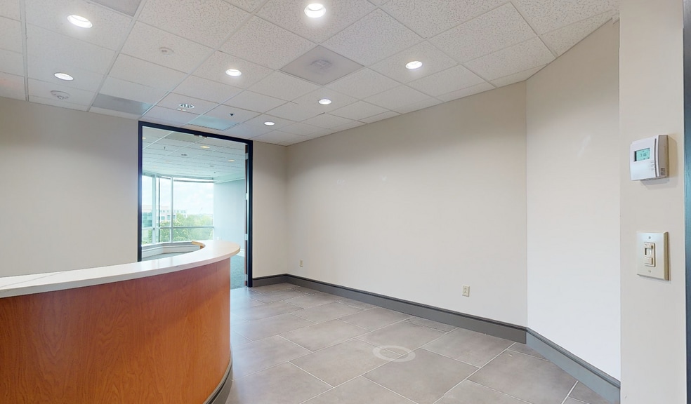 15720 Brixham Hill Ave, Charlotte, NC for lease - Matterport 3D Scan - Image 2 of 12