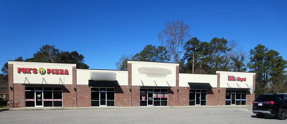 3935-3943 Dunn Rd, Fayetteville, NC à louer - Photo du bâtiment - Image 2 de 23