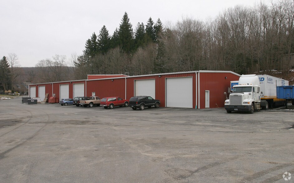 223 Kent Rd, New Milford, CT for lease - Building Photo - Image 2 of 6