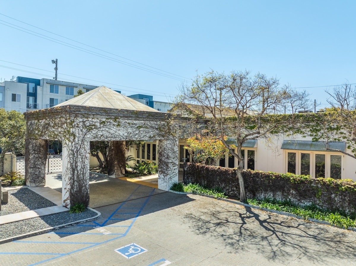 12575 Beatrice St, Los Angeles, CA for lease Primary Photo- Image 1 of 8