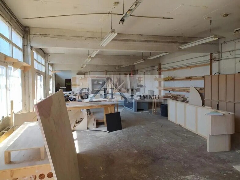 Industrial in Montfermeil for sale - Interior Photo - Image 2 of 8