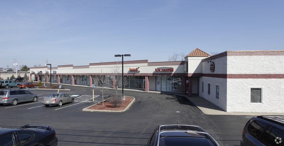 100 Imperial Plaza Dr, Imperial, PA for lease - Building Photo - Image 2 of 4