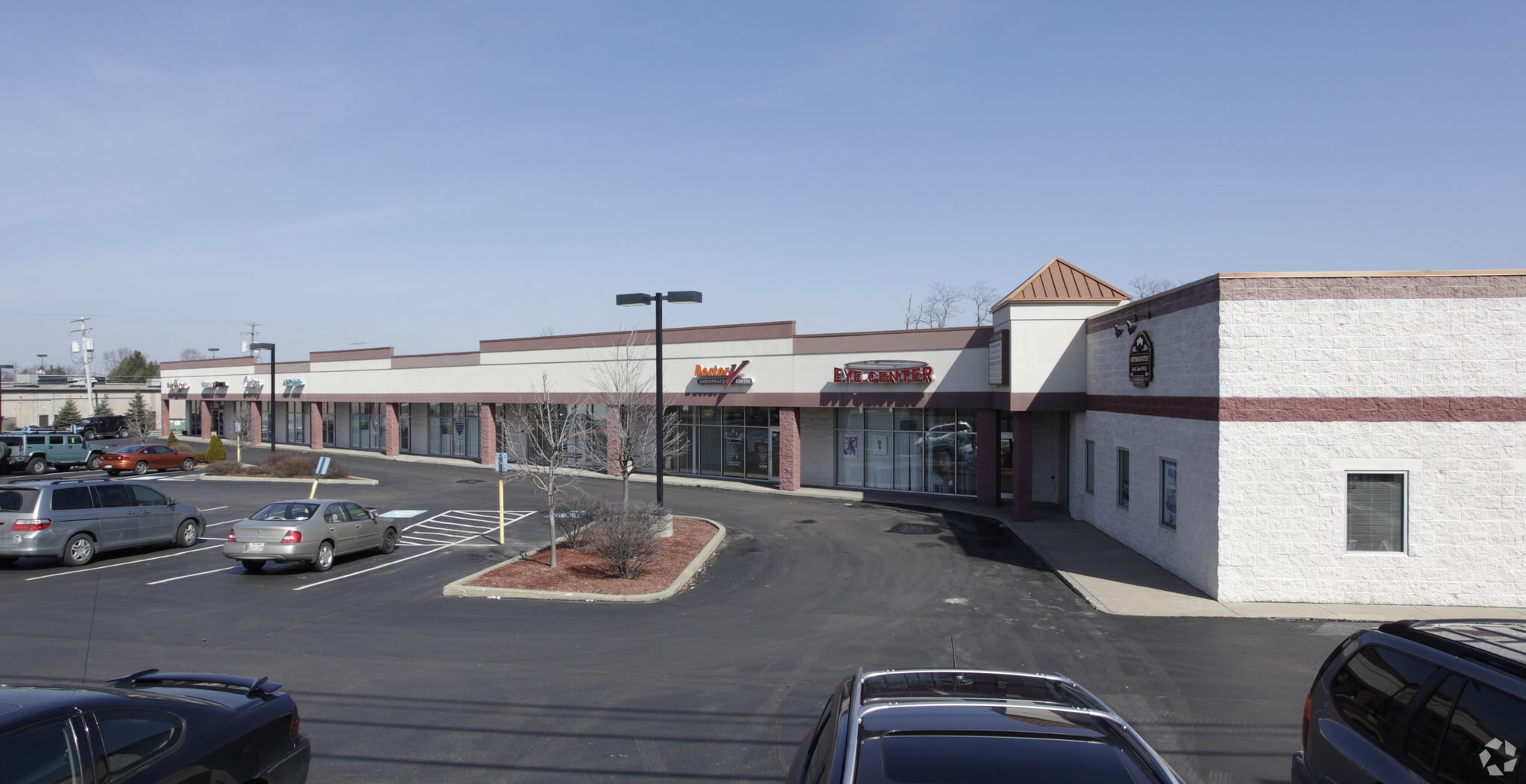 100 Imperial Plaza Dr, Imperial, PA for lease Building Photo- Image 1 of 5