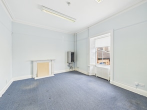 1 Racecourse Rd, Ayr for lease Interior Photo- Image 2 of 6