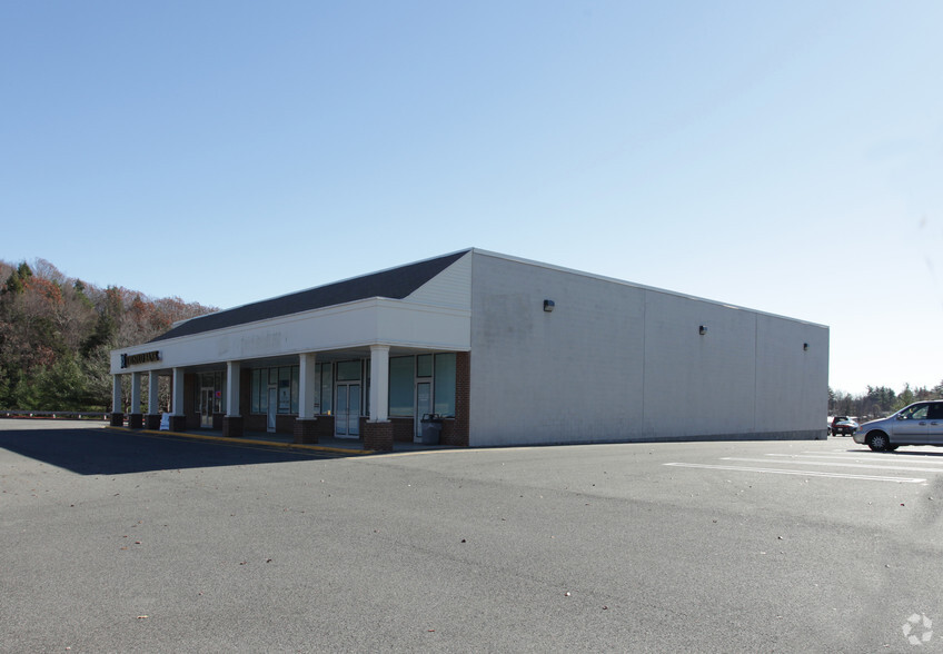 1 Dan Fox Dr, Pittsfield, MA for lease - Building Photo - Image 2 of 7