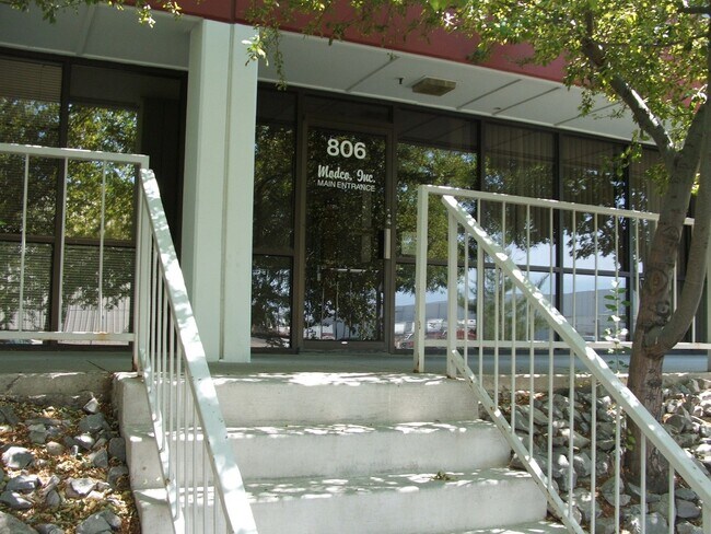 More details for 802-808 Packer Way, Sparks, NV - Industrial for Lease