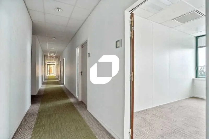 Bureau dans Aubervilliers à louer - Photo intérieure - Image 2 de 14