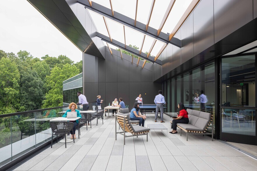 5600 Glenridge Dr NE, Atlanta, GA à louer - Photo intérieure - Image 2 de 15