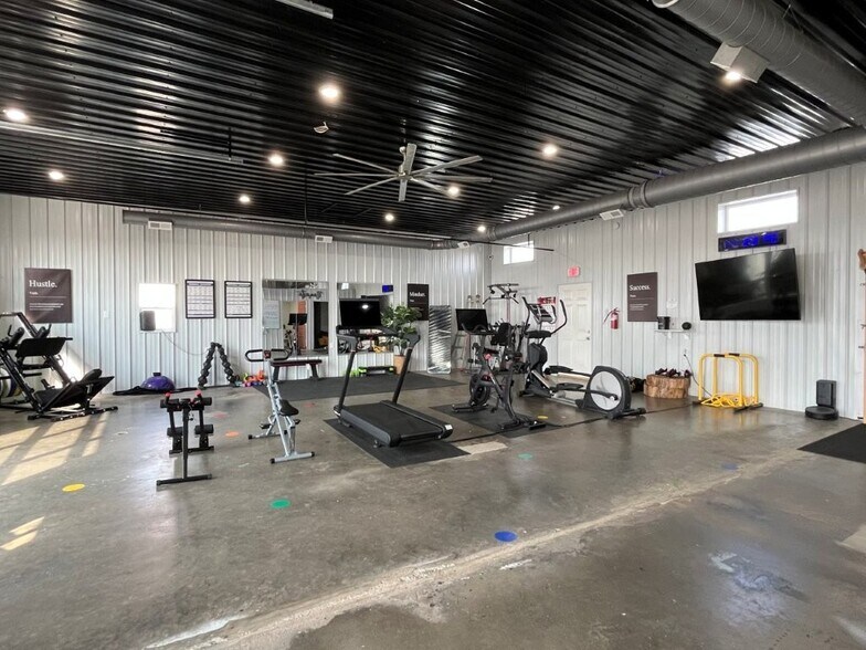 1710 E Grand Xing, Mobridge, SD à vendre - Photo du bâtiment - Image 2 de 19