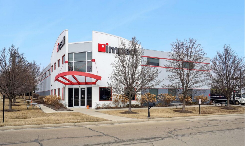 13860 W Boulton Blvd, Lake Forest, IL for sale - Building Photo - Image 2 of 19