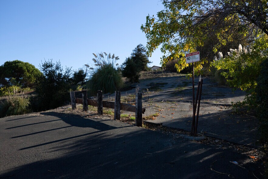 San Pablo Ave, San Pablo, CA à vendre - Photo du bâtiment - Image 2 de 10