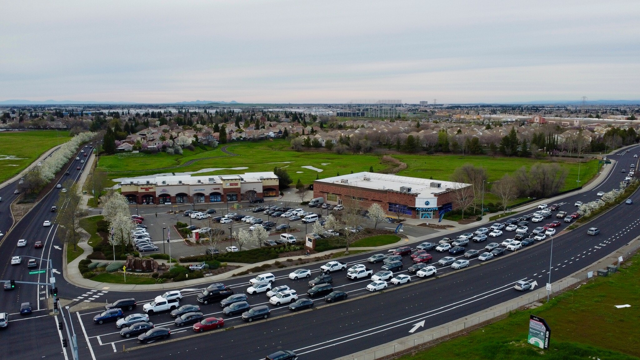 990 Pleasant Grove Blvd, Roseville, CA for lease Primary Photo- Image 1 of 15