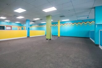 6327 Woodland Ave, Philadelphia, PA for lease Interior Photo- Image 1 of 4