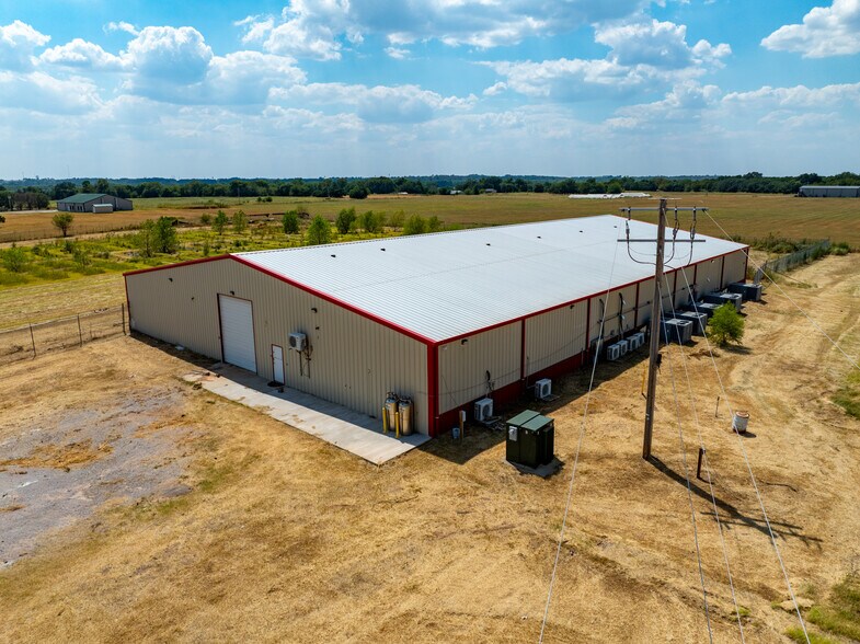 4295 Banner Rd, Noble, OK à vendre - Photo du bâtiment - Image 2 de 27