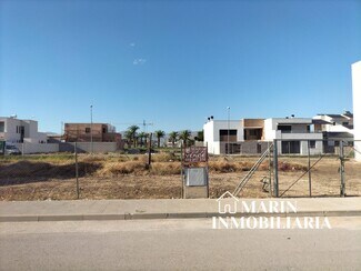Plus de détails pour Terrain à vendre