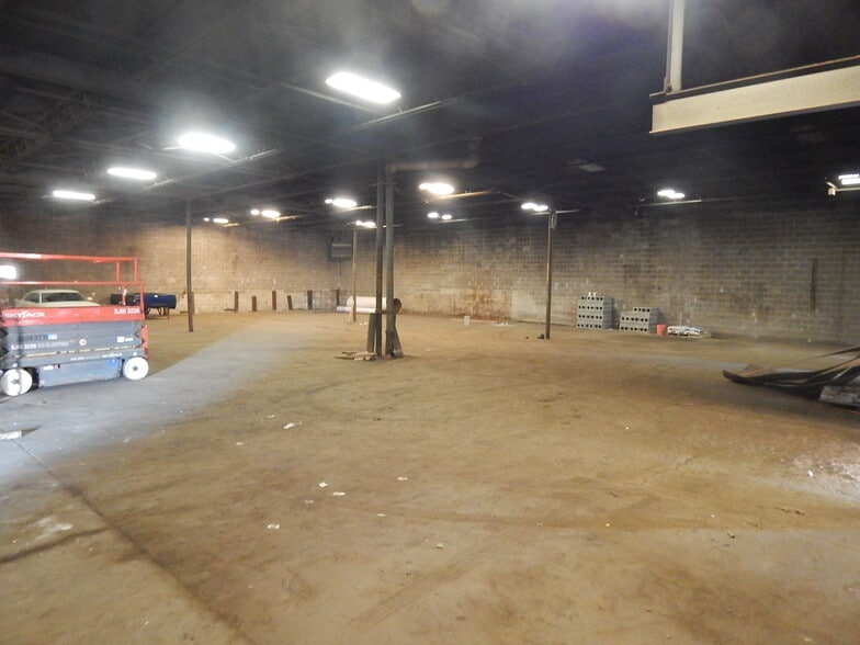 3104 S Homan Ave, Chicago, IL for lease - Building Photo - Image 3 of 10