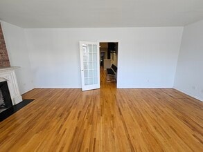 4518 5th Ave, Brooklyn, NY for lease Interior Photo- Image 1 of 3