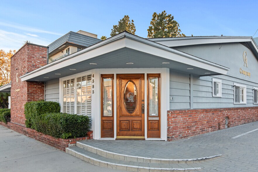 4383 Colfax Ave, Studio City, CA à vendre - Photo du bâtiment - Image 2 de 21