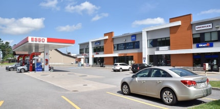 220 Rue du Collège, Pont-rouge, QC à louer Photo du bâtiment- Image 2 de 5