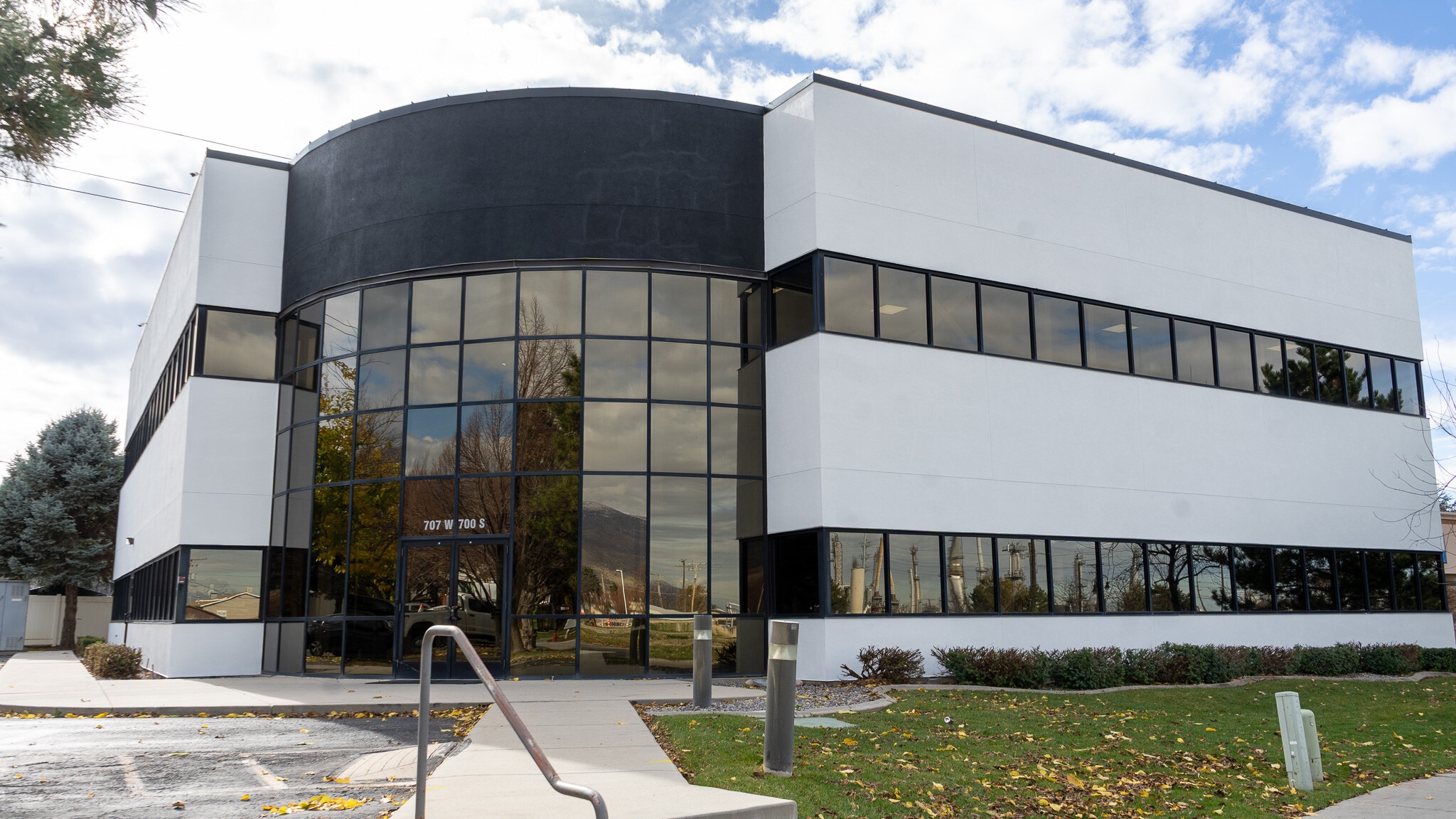 707 W 700 S, Woods Cross, UT for lease Primary Photo- Image 1 of 25