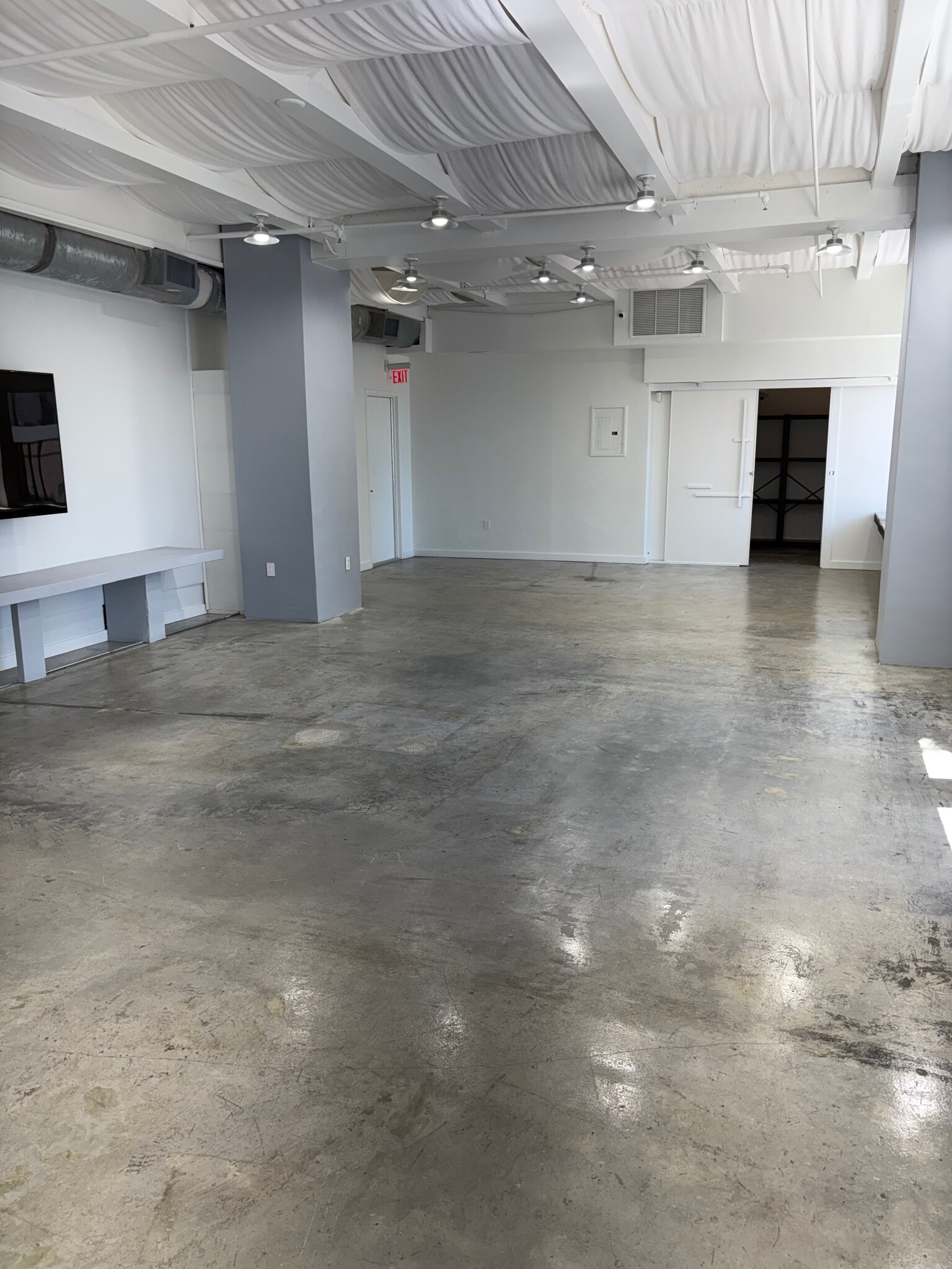 309 23rd St, Miami Beach, FL for lease Interior Photo- Image 1 of 10