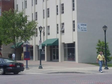 32 Courthouse Sq, Rockville, MD for lease - Building Photo - Image 2 of 3