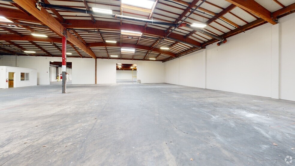 210 Classic Ct, Rohnert Park, CA for lease - Matterport 3D Scan - Image 2 of 23
