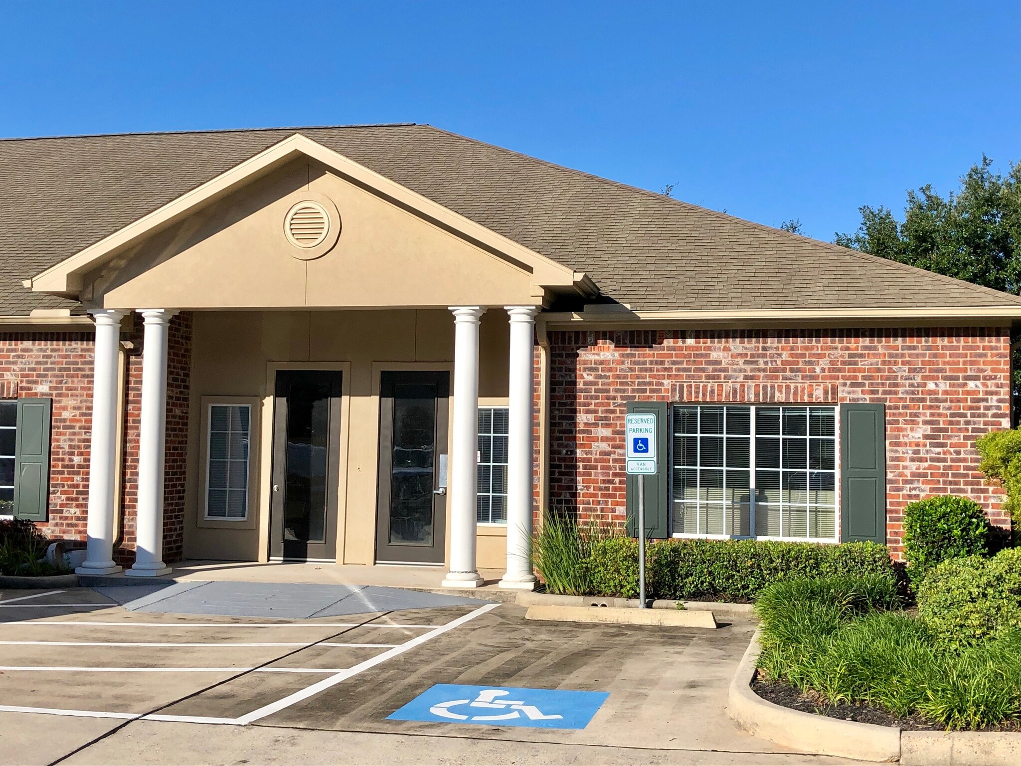 2245 N Loop 336 W, Conroe, TX à louer Photo du bâtiment- Image 1 de 1