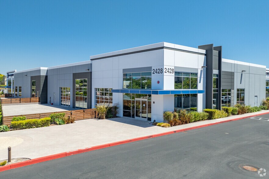 2428 Fenton St, Chula Vista, CA à vendre - Photo du bâtiment - Image 2 de 3