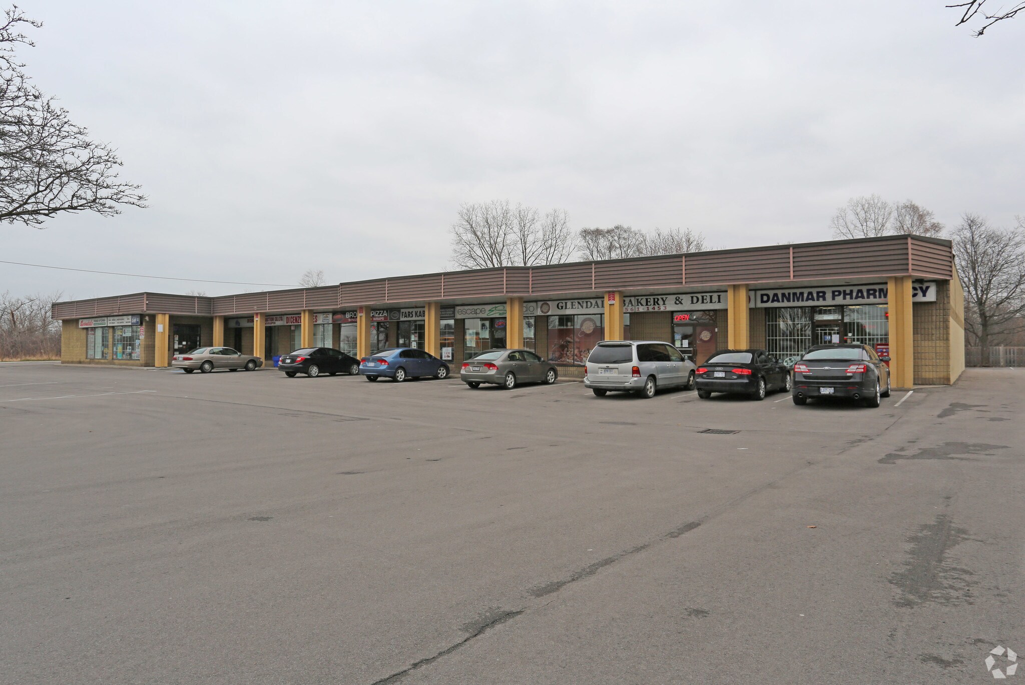 205 Quigley Rd, Hamilton, ON for sale Primary Photo- Image 1 of 1