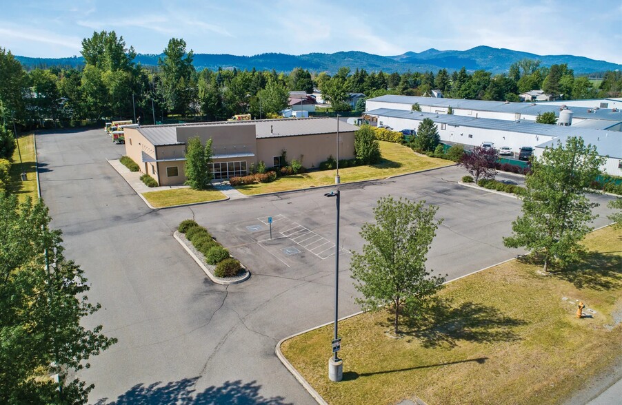 3452 W Industrial Loop, Coeur d'Alene, ID à vendre - Photo du b timent - Image 1 de 4