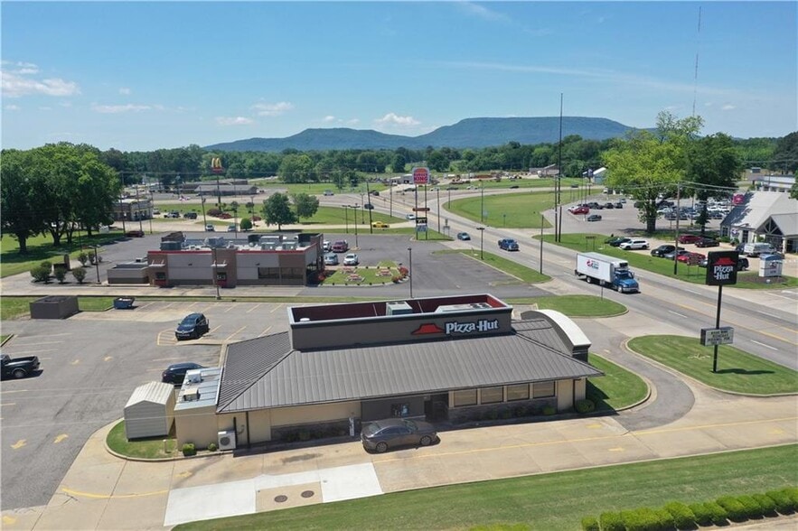 511 Union St, Dardanelle, AR à vendre - Photo du bâtiment - Image 3 de 15