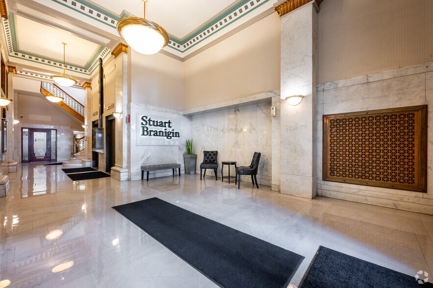 300 Main St, Lafayette, IN for lease - Lobby - Image 3 of 10