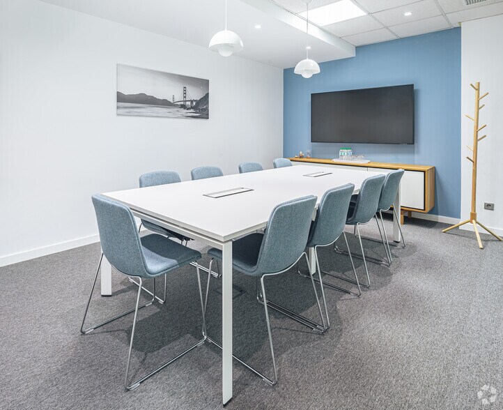 Calle de Gobelas, 35, Madrid, Madrid à louer - Photo du bâtiment - Image 3 de 23