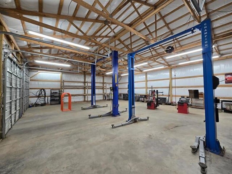 6906 62/412 Highway, Viola, AR à vendre - Photo intérieure - Image 3 de 10