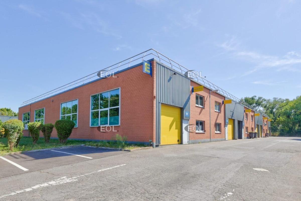Flex in SAINT-OUEN-L'AUMONE for lease Building Photo- Image 1 of 8