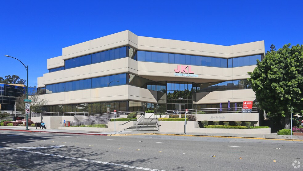 1550 Parkside Dr, Walnut Creek, CA à louer - Photo du bâtiment - Image 3 de 8