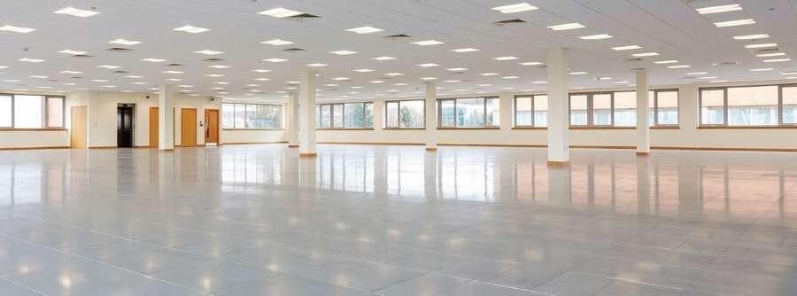 Hillhouse Rd, Blantyre for lease Interior Photo- Image 1 of 8