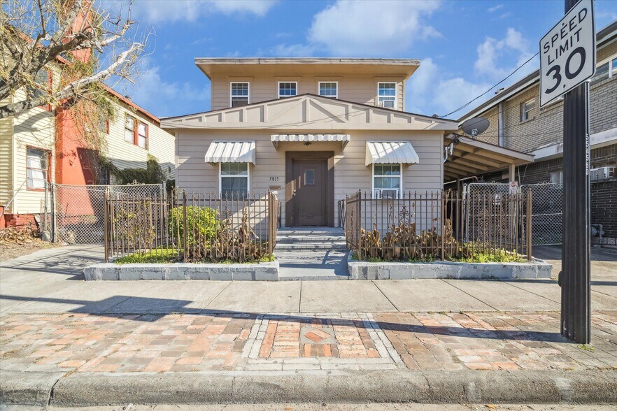 3815 Fannin St, Houston, TX à vendre - Photo du bâtiment - Image 2 de 13