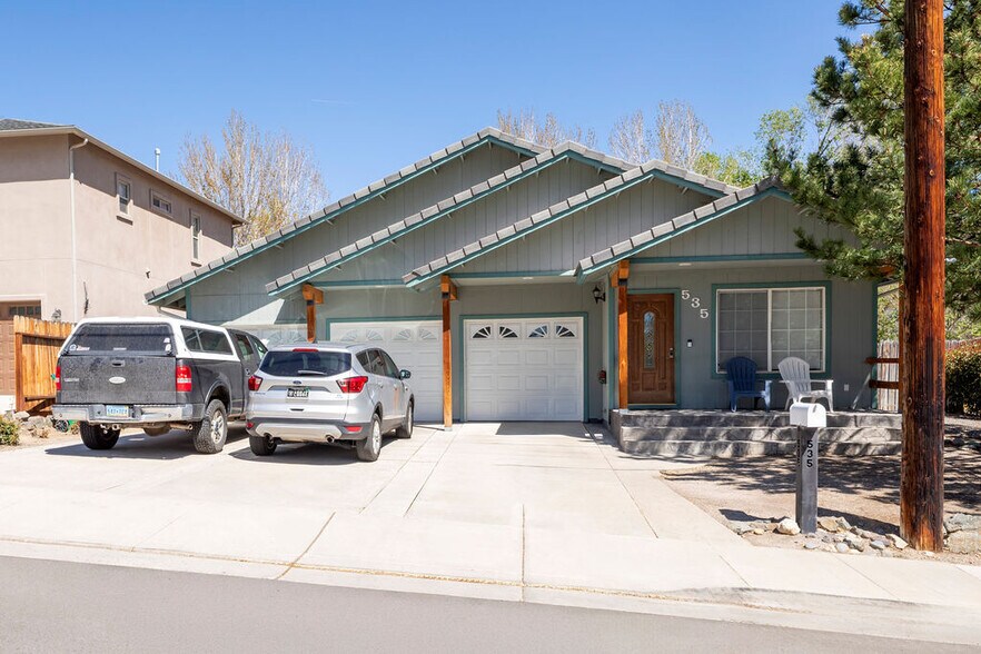 535 College Dr, Reno, NV à vendre - Photo principale - Image 1 de 1