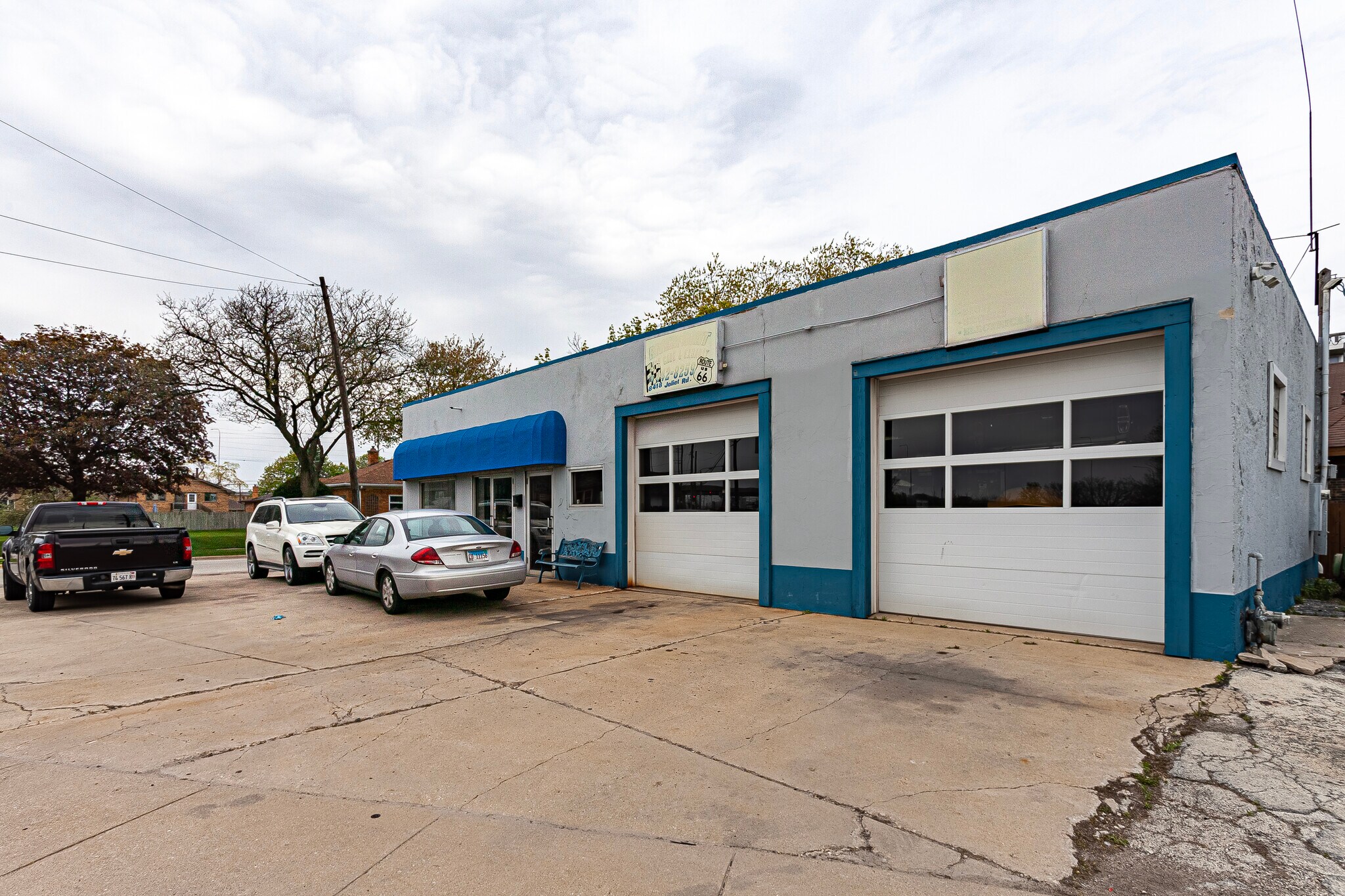 8418 Joliet Rd, McCook, IL à vendre Photo du bâtiment- Image 1 de 13