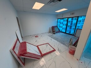 777-799 E Oakland Park Blvd, Oakland Park, FL for lease Interior Photo- Image 1 of 20