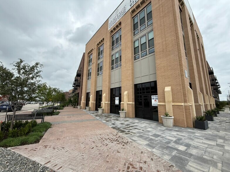 200 N McDonald St, McKinney, TX à louer - Photo du bâtiment - Image 2 de 2