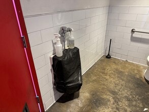 625 E Artesia Blvd, Long Beach, CA for lease Interior Photo- Image 2 of 14